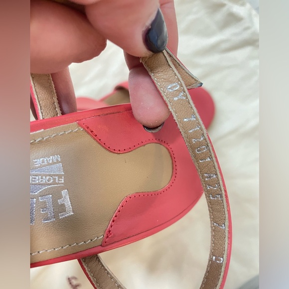 Salvtore Ferragamo Sandal - Picture 4 of 6